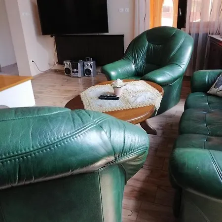 Goldenvendeghaz Вилла *