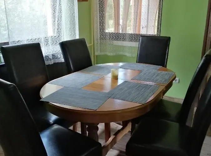 Goldenvendégház Villa *